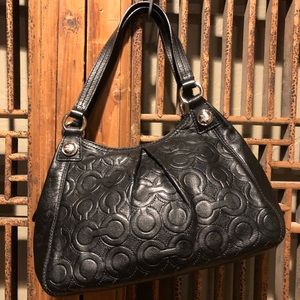 Coach F1071-44300 Black Shoulder Bag